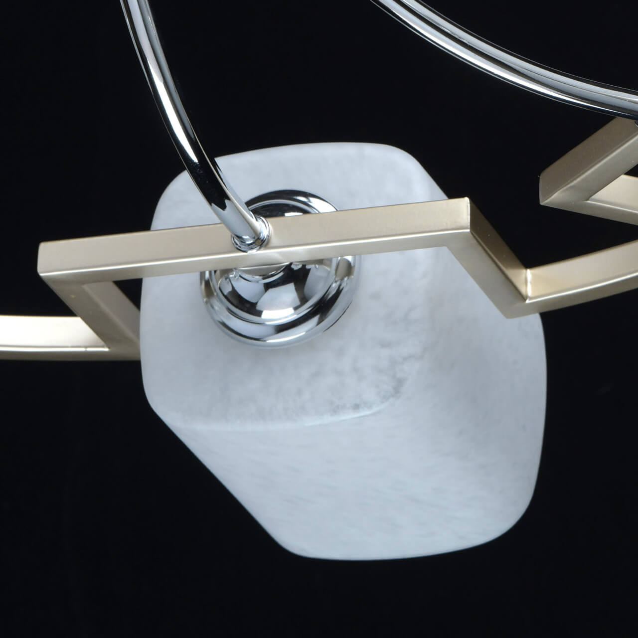 Потолочная люстра De Markt Тетро 673013608