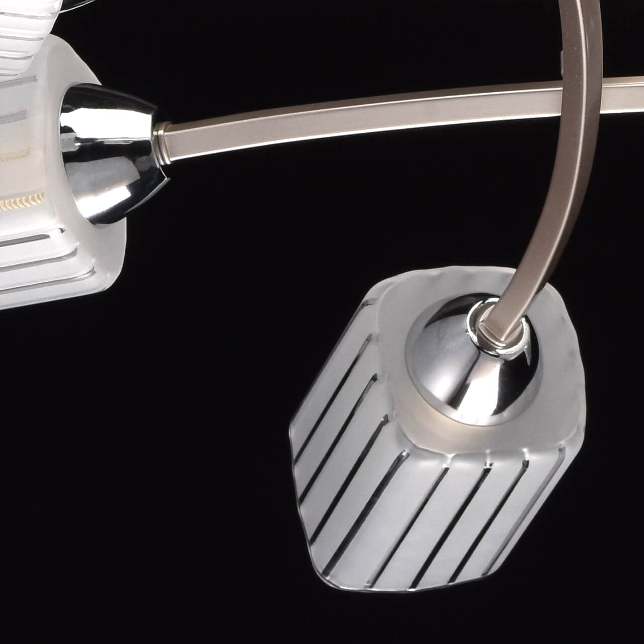 Потолочная люстра De Markt Олимпия 638012308 в Москве