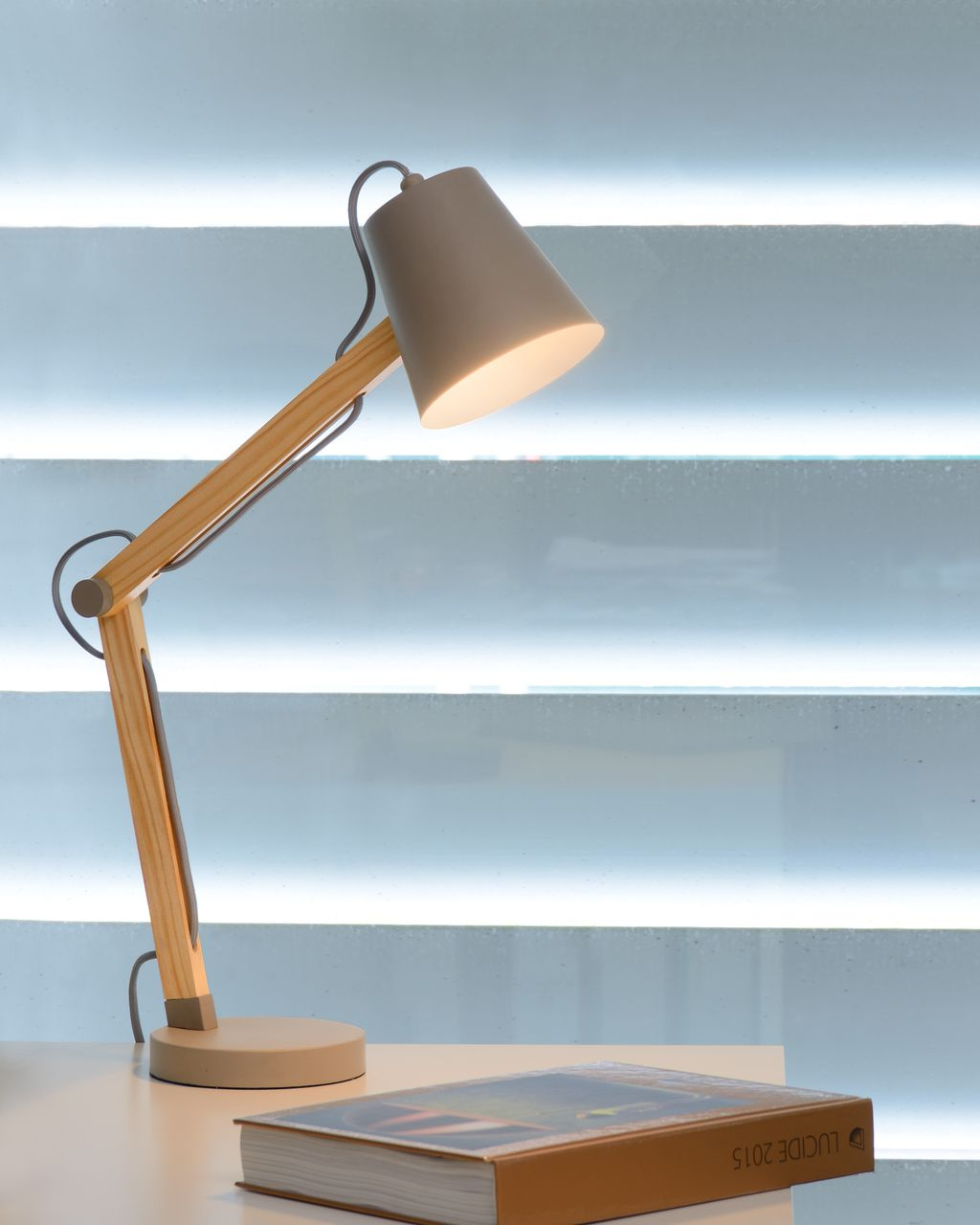 Настольная лампа Lucide Tony 03601/01/41