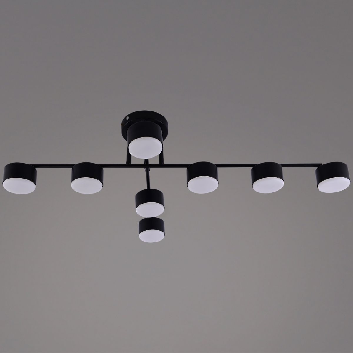 Потолочная люстра Reluce 03725-0.3-08 BK GX53