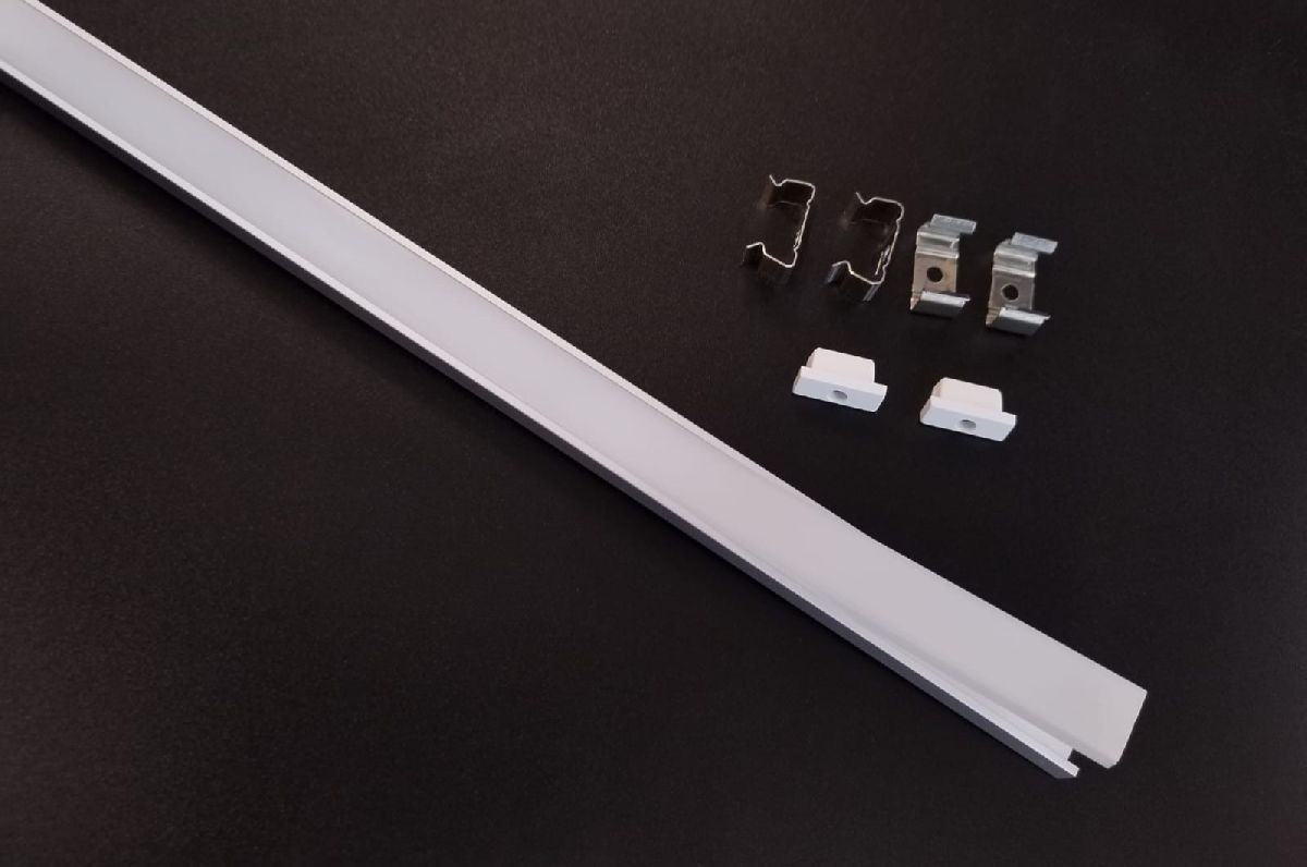 Накладной алюминиевый профиль М1506 Fiberli 14120101