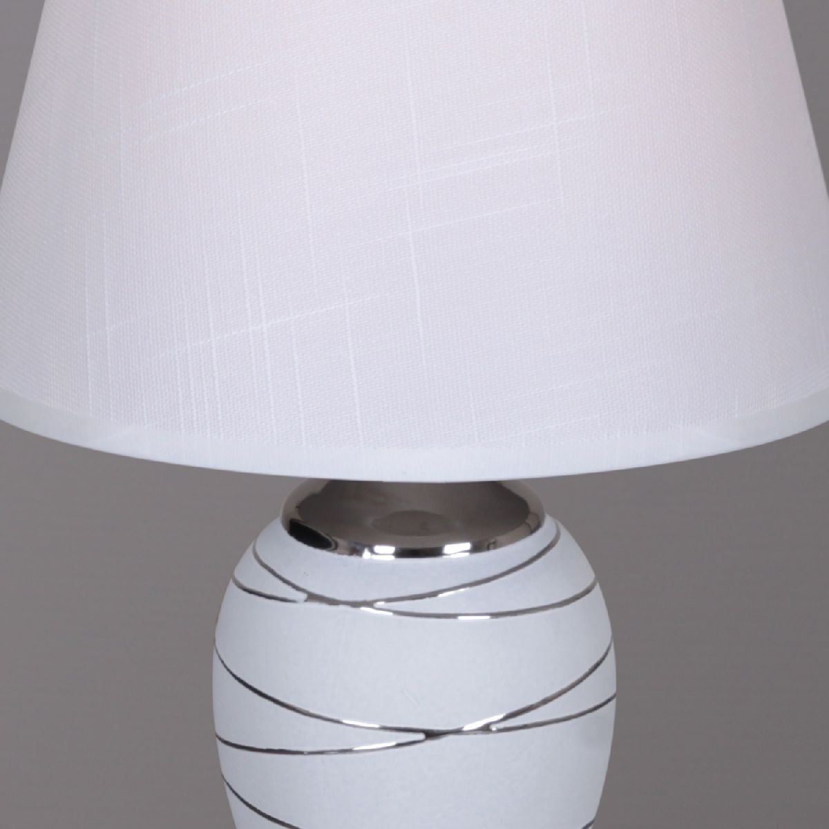 Настольная лампа Reluce 30335-0.7-01