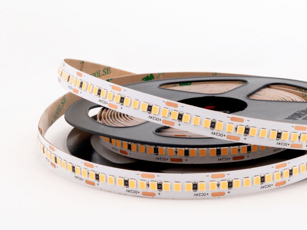 Светодиодная лента LEDS POWER 2835 240/м (18Вт/м) 24В теплая 006604