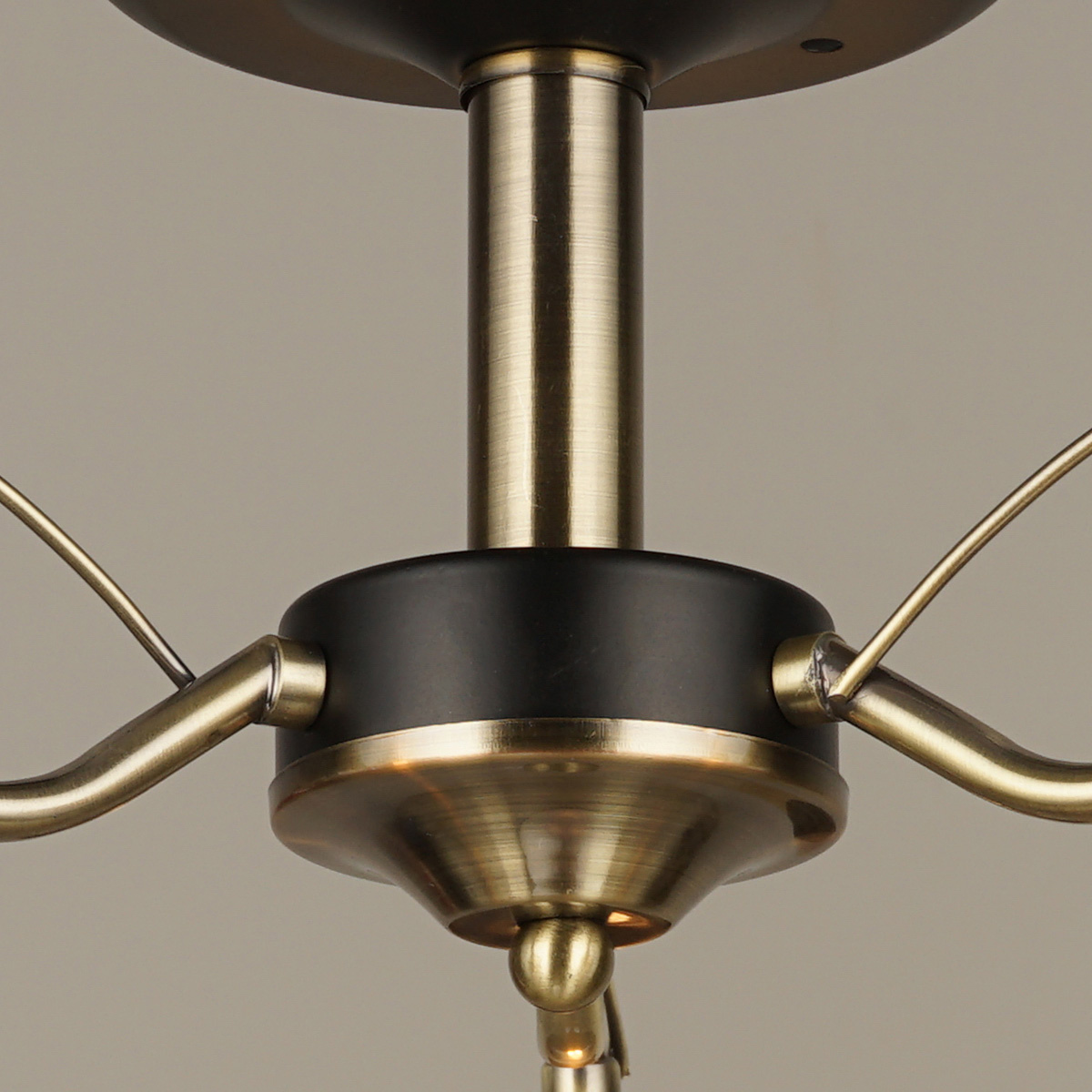 Люстра на штанге Reluce 03627-0.3-03