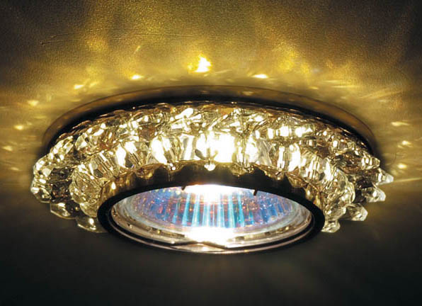 Встраиваемый светильник Donolux Downlight DL062.79.1 crystal