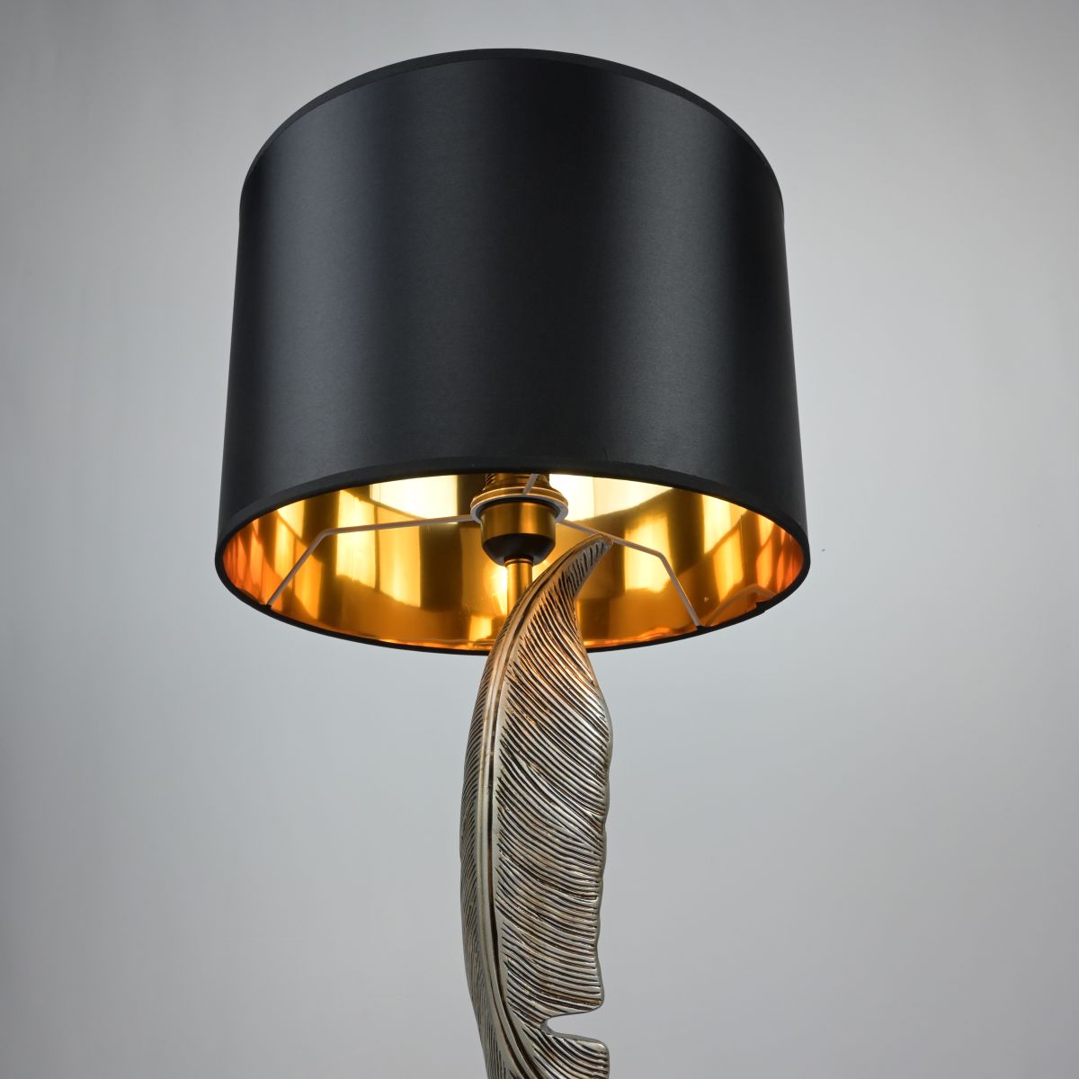 Настольная лампа ImperiumLoft Raveno 294282-22