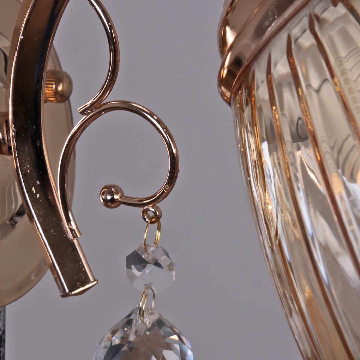 Бра Reluce 06510-0.2-01