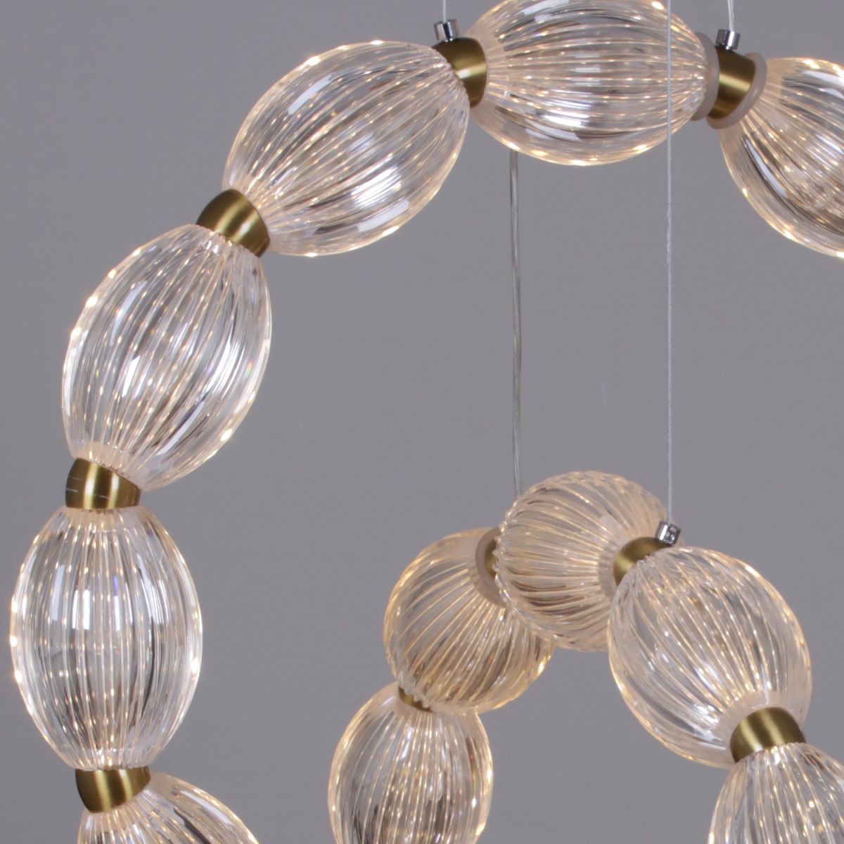 Подвесная люстра Reluce 51490-0.4-12+12