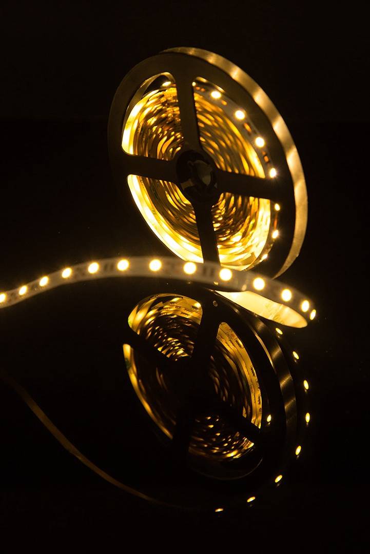 Светодиодная лента SWG SWG560-12-14.4-WW 000033