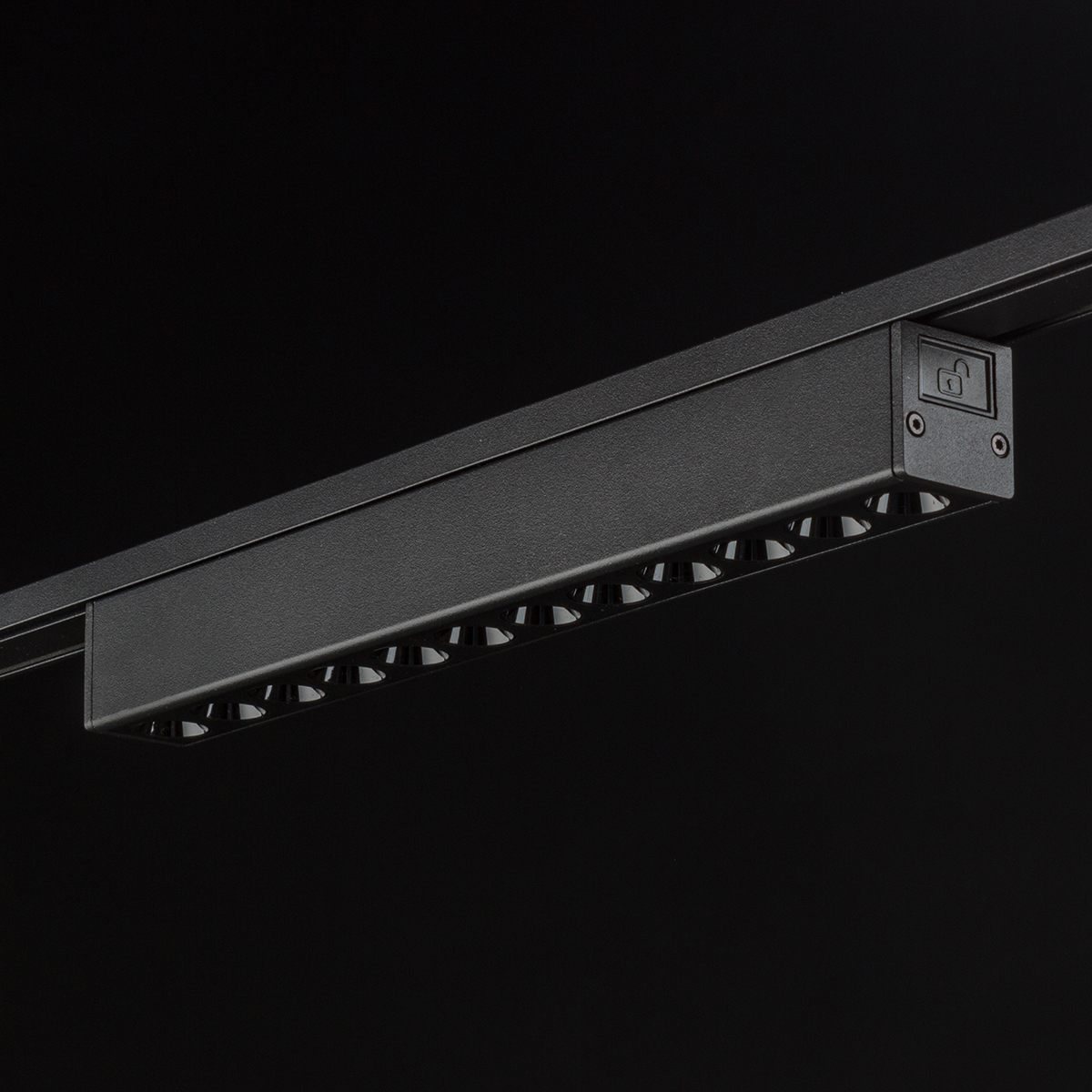 Трековый светильник SWG PRO DL-SLIM-DRBL-12-CCT 022080