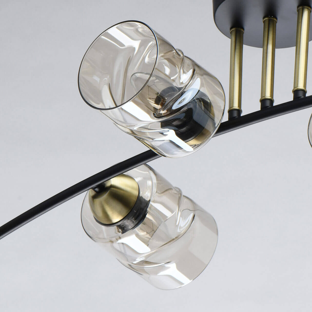 Люстра на штанге DeMarkt 638017806 в Москве