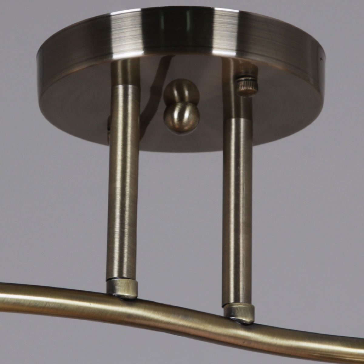 Потолочная люстра Reluce 06581-0.3-04 AB