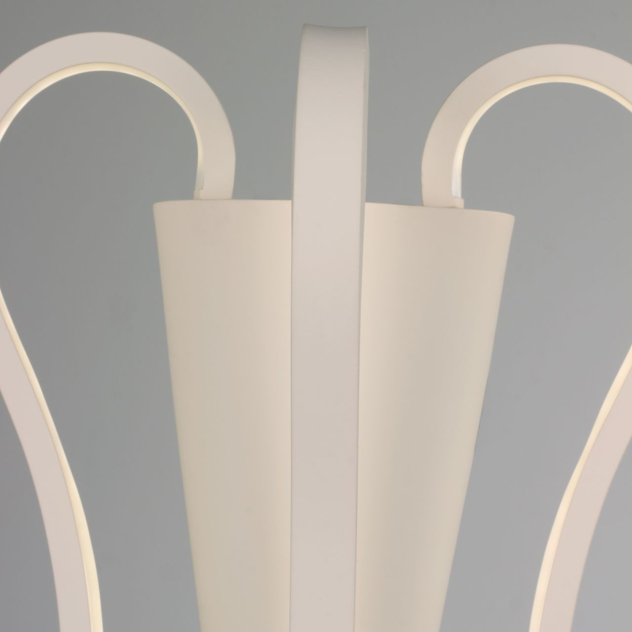 Настенный светодиодный светильник Favourite Castro 2615-3W