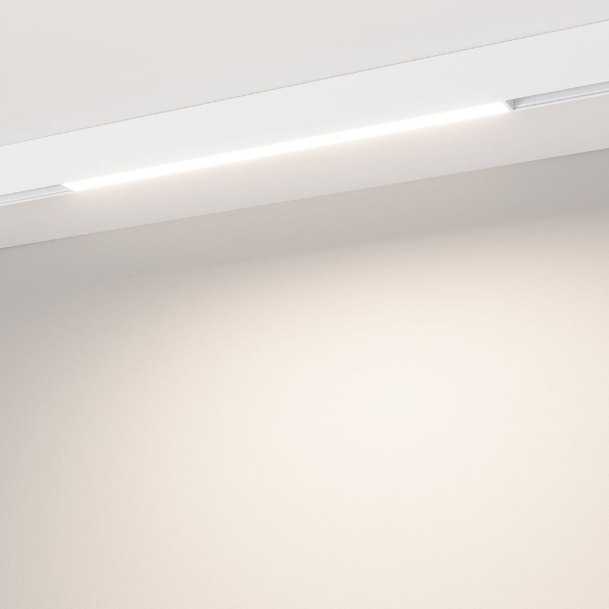 Трековый магнитный светильник Arlight MAG-ORIENT-FLAT-L465-12W Warm3000 048733