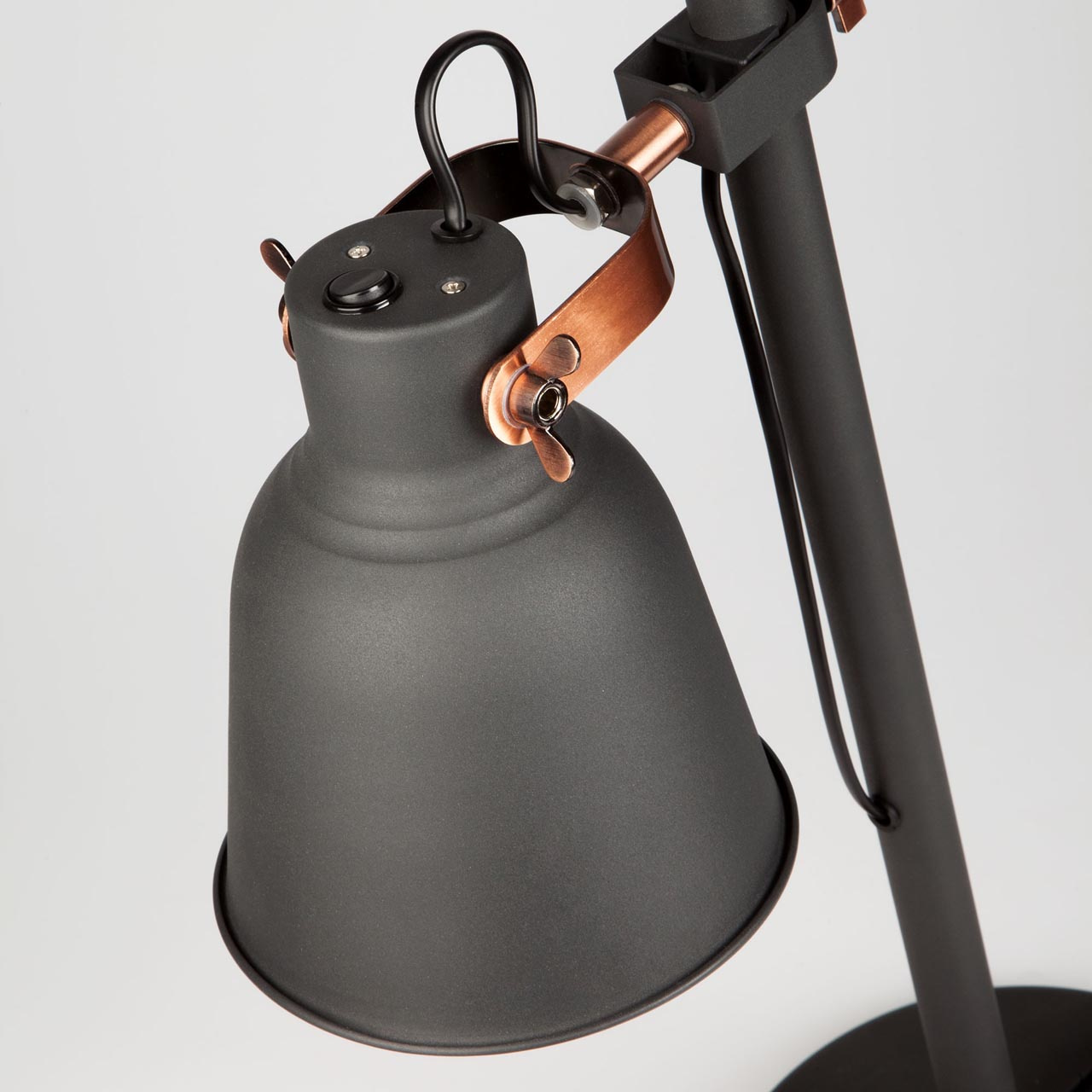 Настольная лампа Eurosvet Projector 01031/1 черный