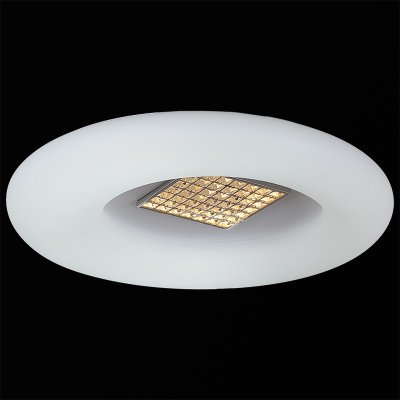 Потолочная люстра Reluce 09969-0.3-115W WT