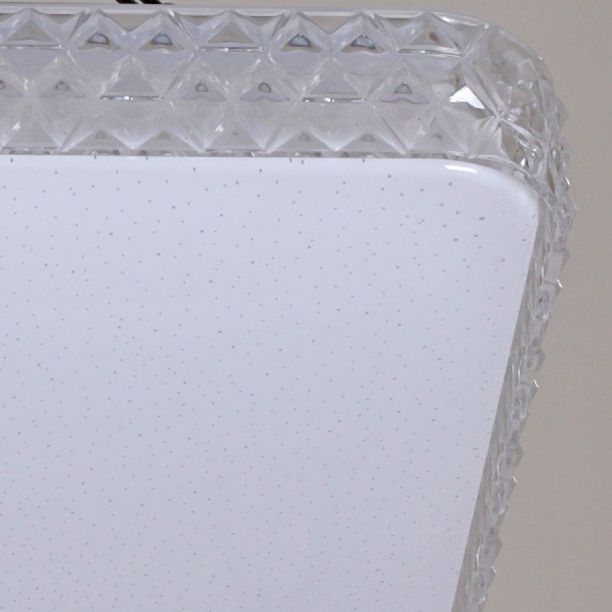 Потолочная люстра Reluce 07196-9.2-120WL