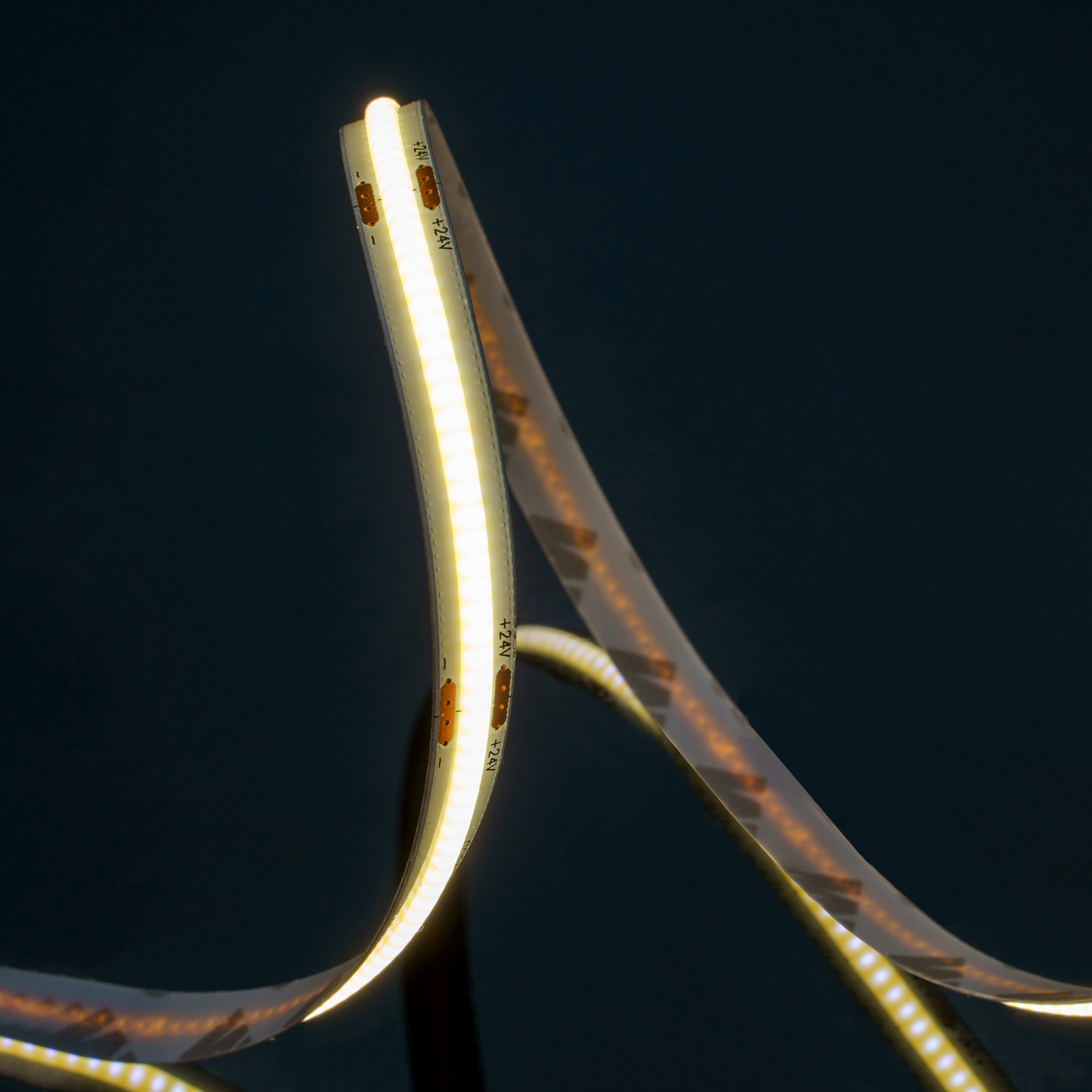 Светодиодная лента SWG Swg-Flex SWG-COB480-24-13.5-WW COB 13.5 Вт 3000-3500K 014200