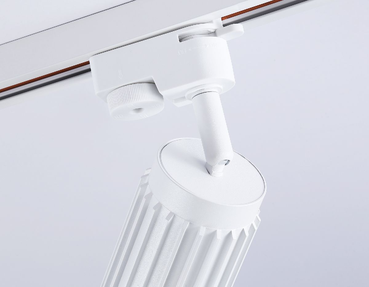 Трековый однофазный светильник Ambrella Light Track System GL5157