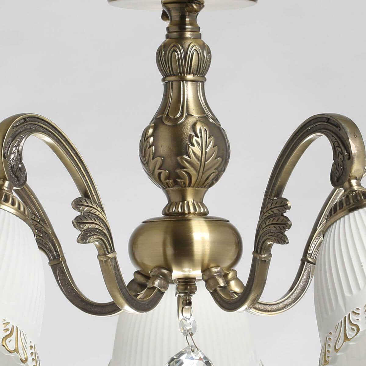 Потолочная люстра De Markt Ариадна 105010505