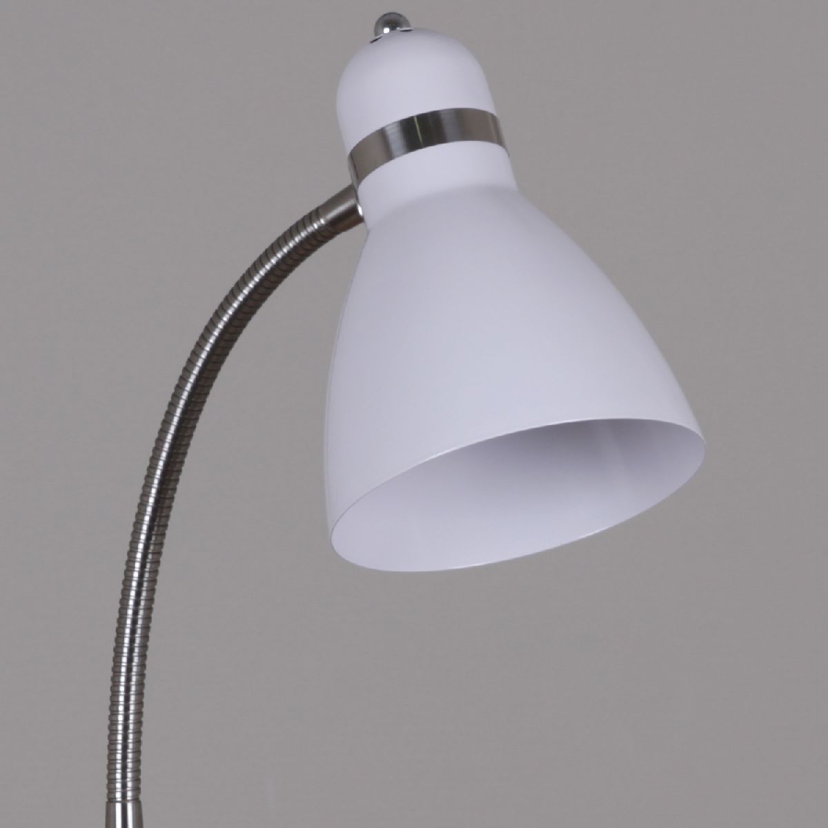 Торшер Reluce 00302-0.6-01 WT