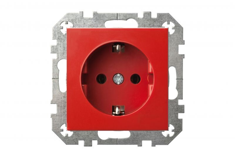 Розетка с заземлением и шторками Liregus Epsilon 28-0165