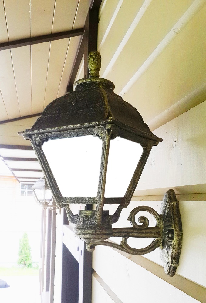 Уличный настенный светильник Fumagalli BISSO/CEFA U23.131.000.BYE27