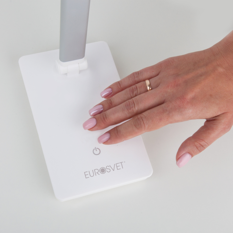 Настольная лампа Eurosvet Brooklyn 80423/1 серебристый