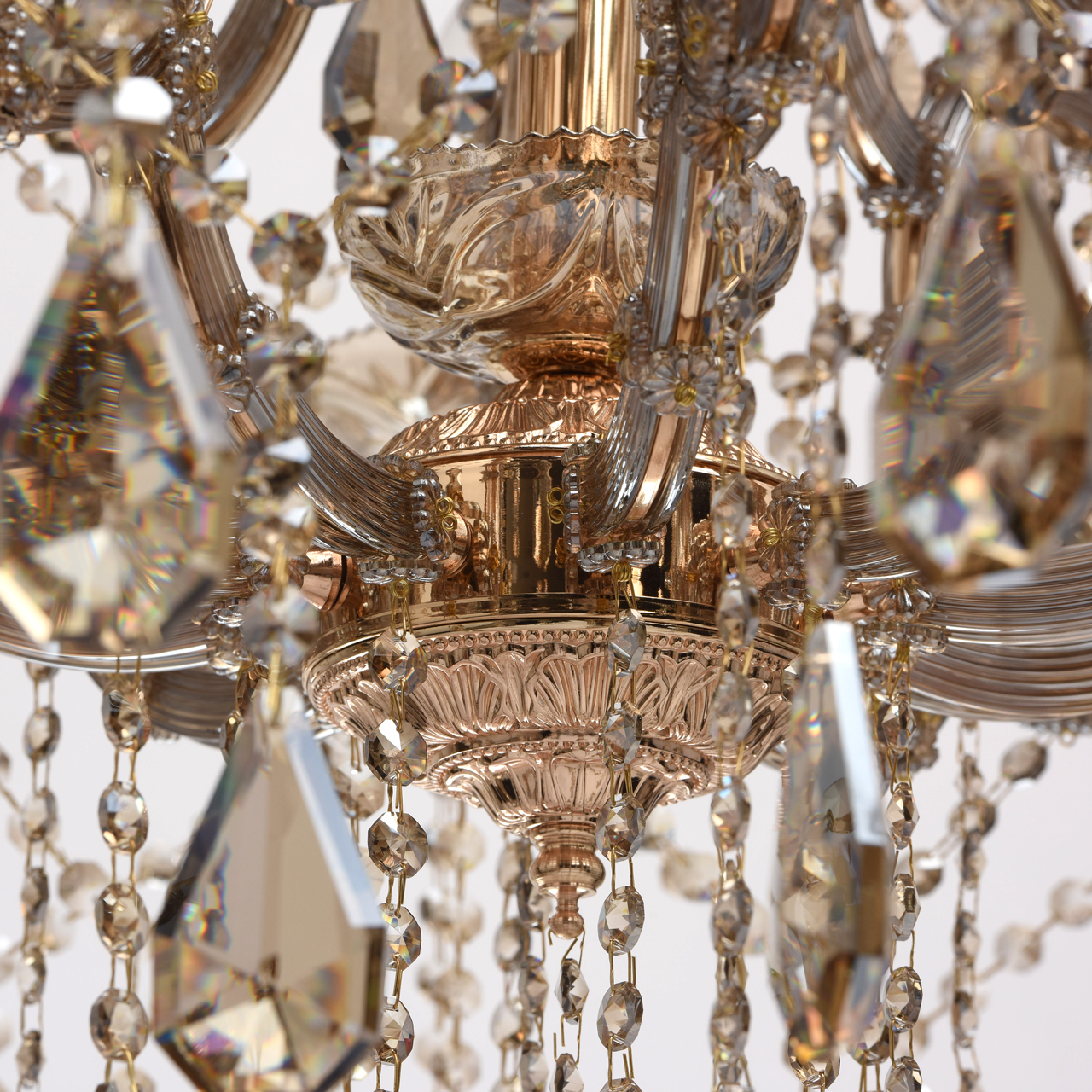 Подвесная люстра Chiaro Одетта 405010316 в Москве