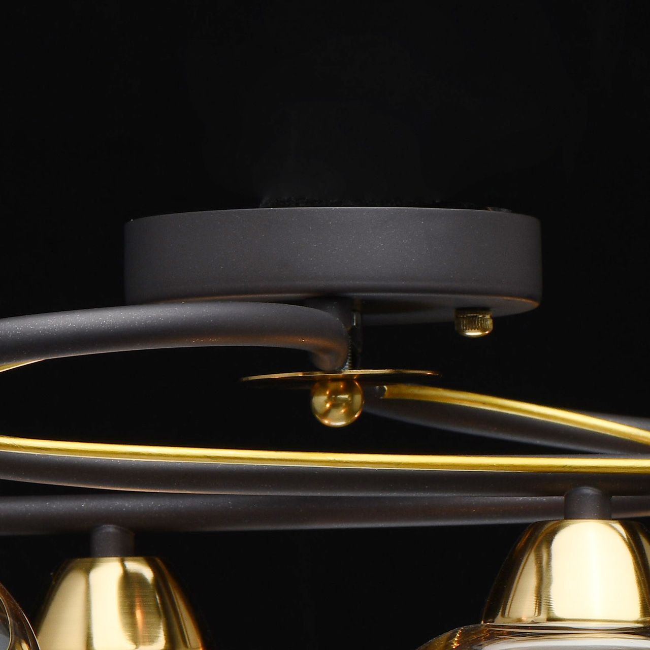 Потолочная люстра De Markt City Альфа 324016206