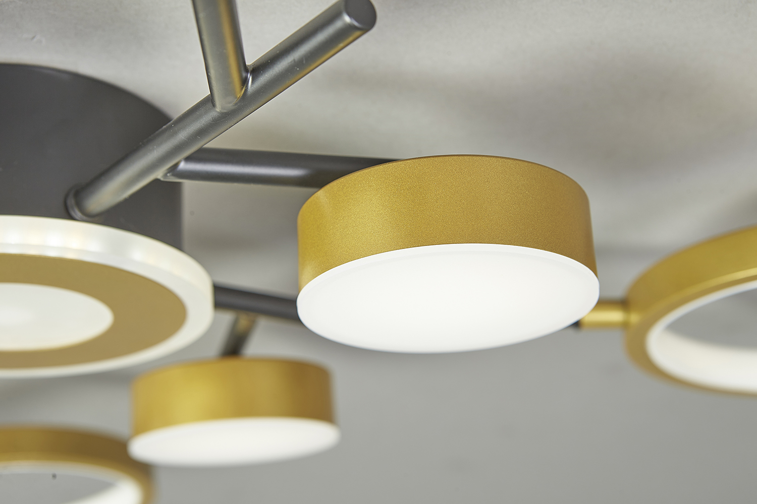 Потолочная светодиодная люстра Escada Optimal 10206/9LED в Москве