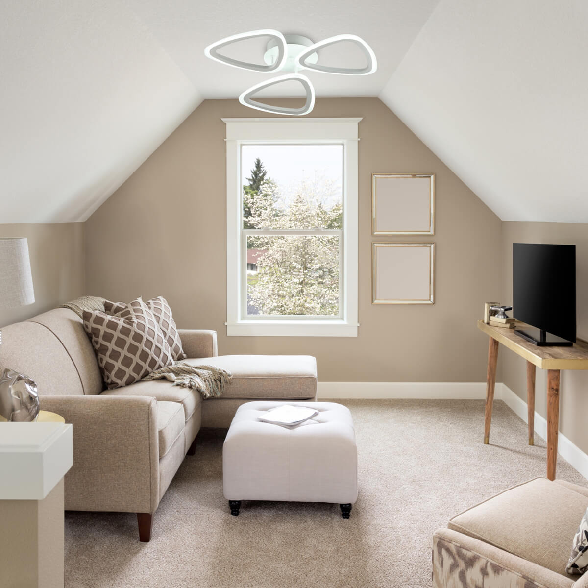 Накладная люстра LUMION 4524/66CL