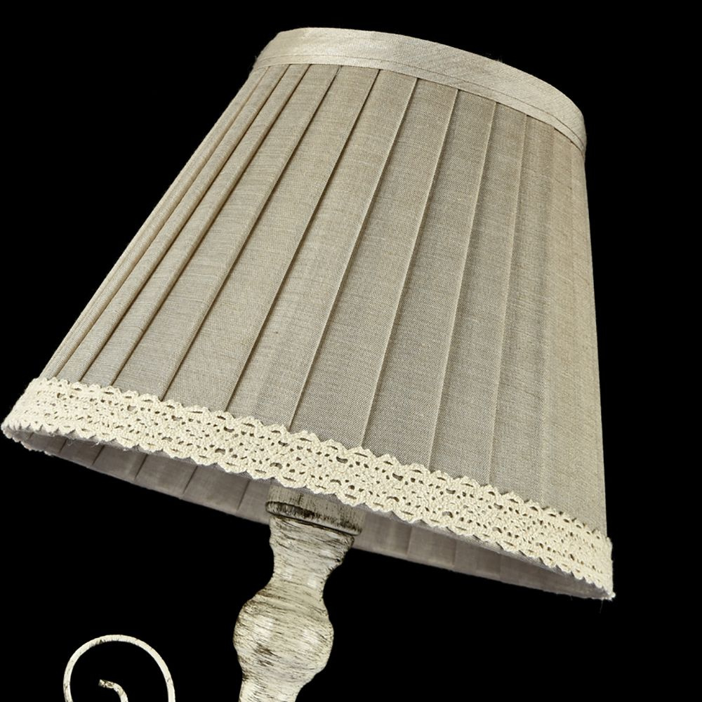 Настольная лампа Maytoni Felicita ARM029-11-W