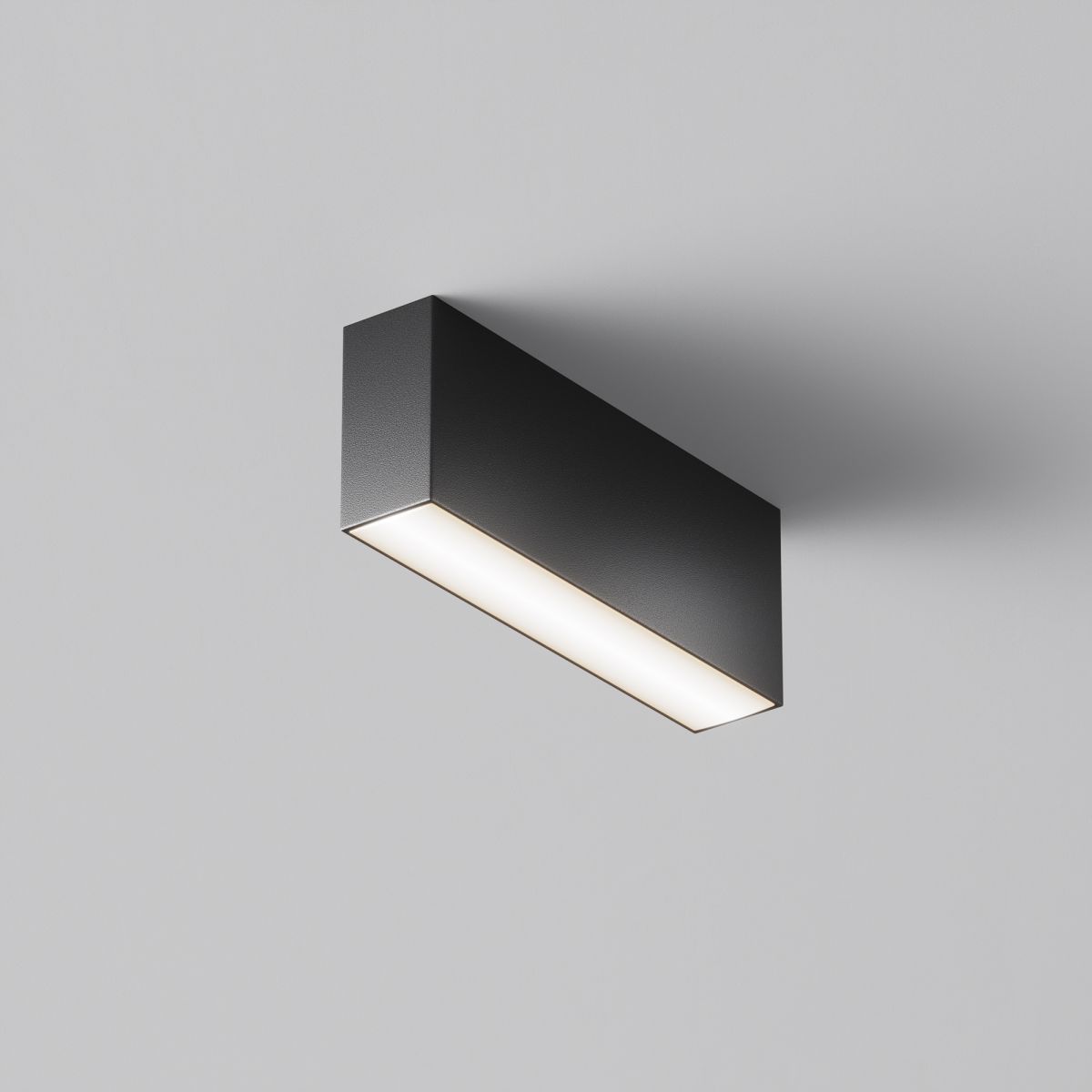 Линейный потолочный светильник Maytoni Basis C068CL-12W3-6K-B