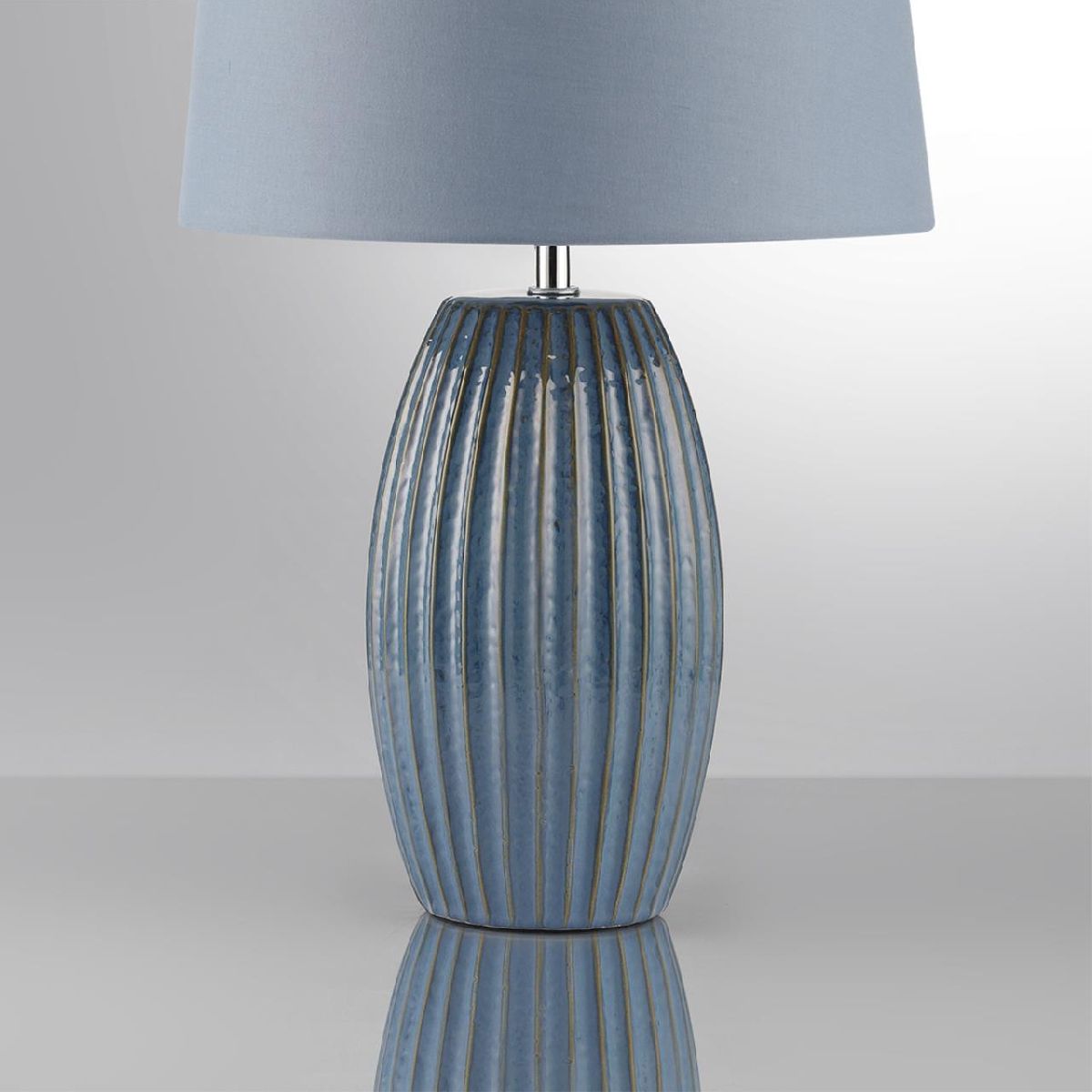 Настольная лампа синяя Lumion Comfi Lapuna 8122/1T