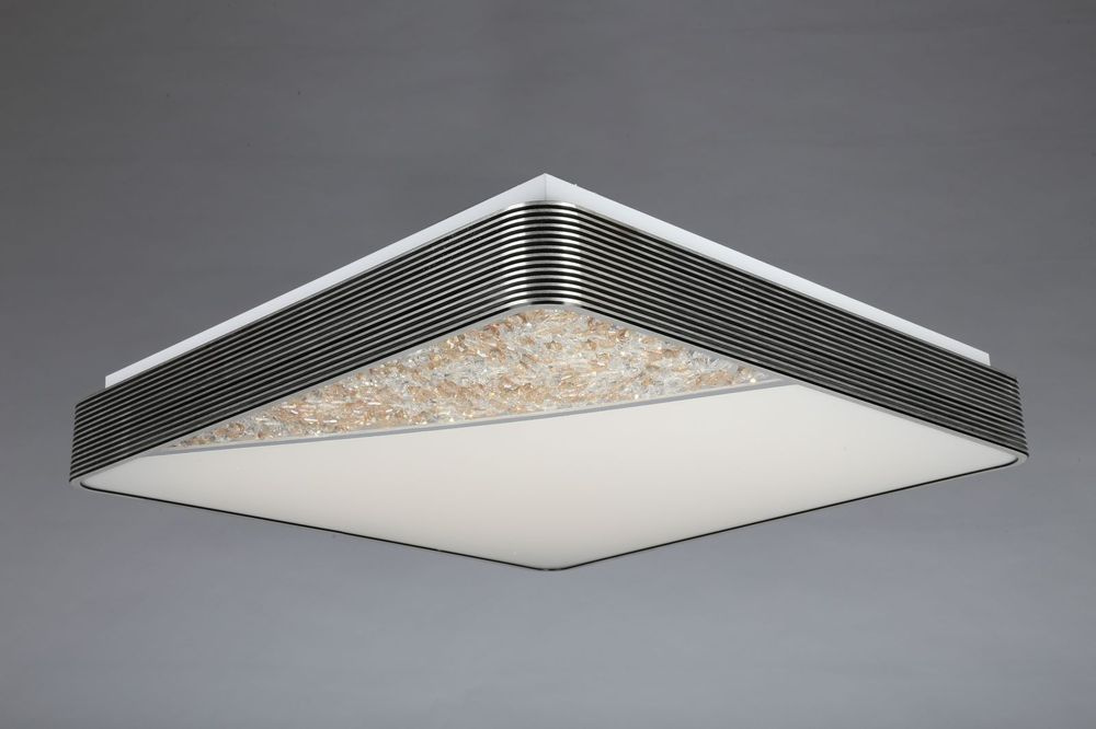 Потолочный светодиодный светильник Omnilux OML-45617-80