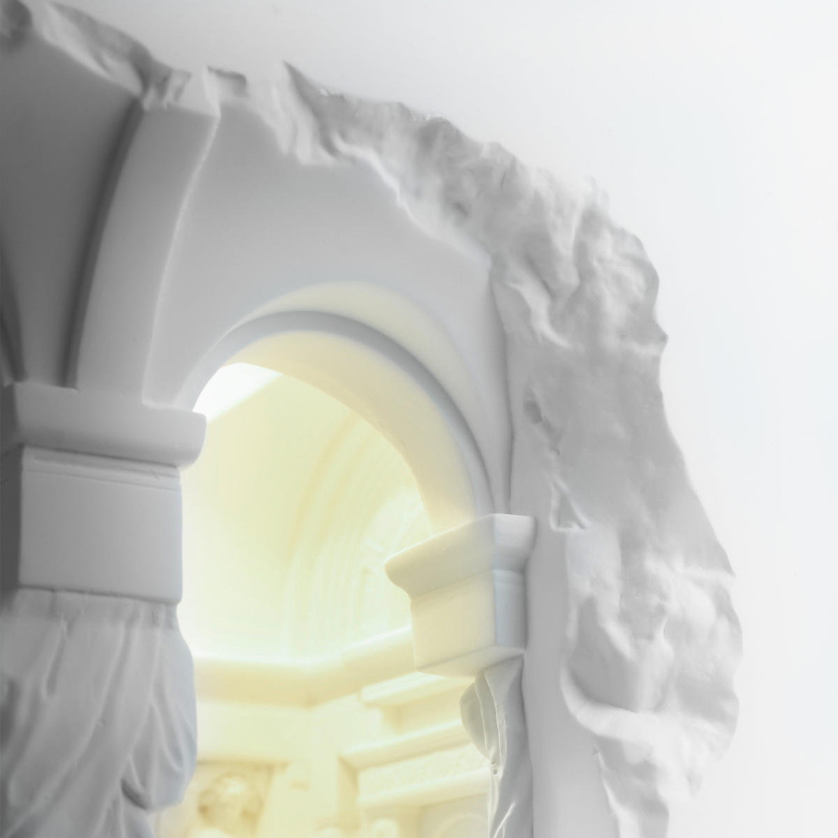 Гипсовый светильник Loft IT Antique 10355B