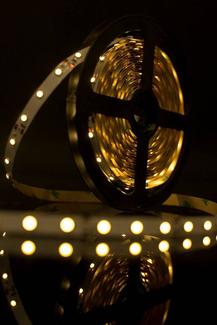 Светодиодная лента SWG SWG360-12-4.8-WW-M 009252