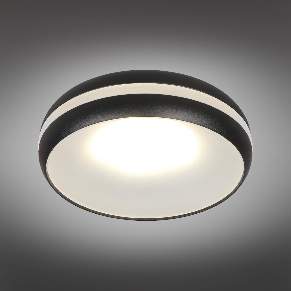 Встраиваемый светильник Omnilux Genova OML-102819-01 УЦ