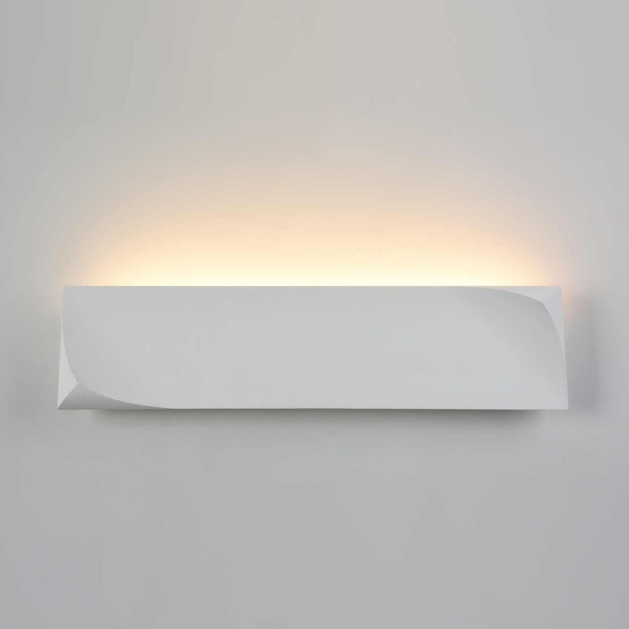 Настенный светодиодный светильник Maytoni Pero C198-WL-01-12W-W