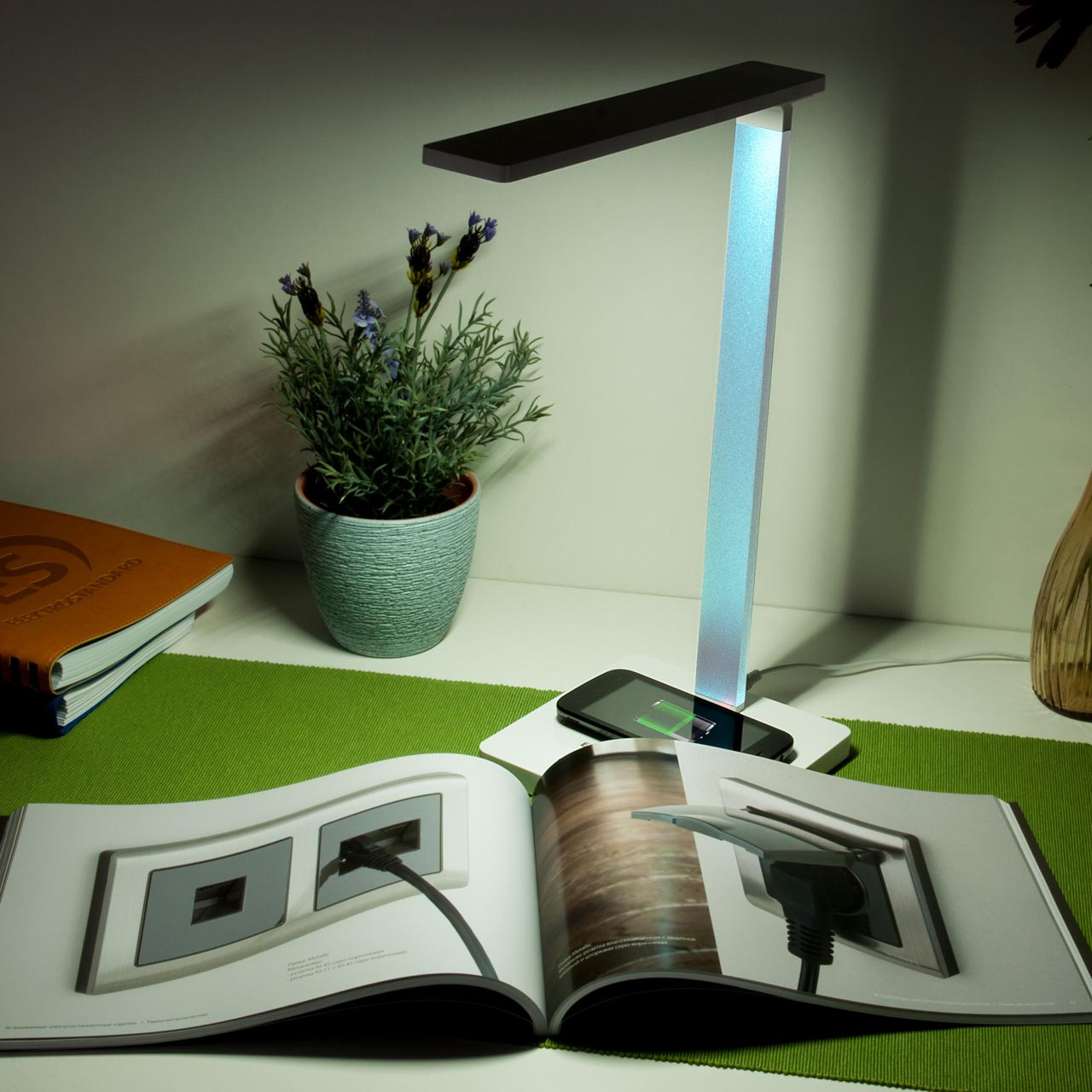 Настольная лампа Elektrostandard Lori белый/голубой TL90510 4690389112225