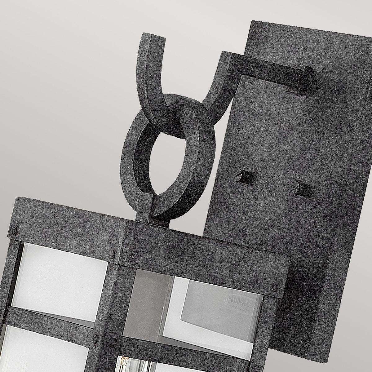 Уличный настенный светильник Hinkley Porter QN-PORTER-M-DZ