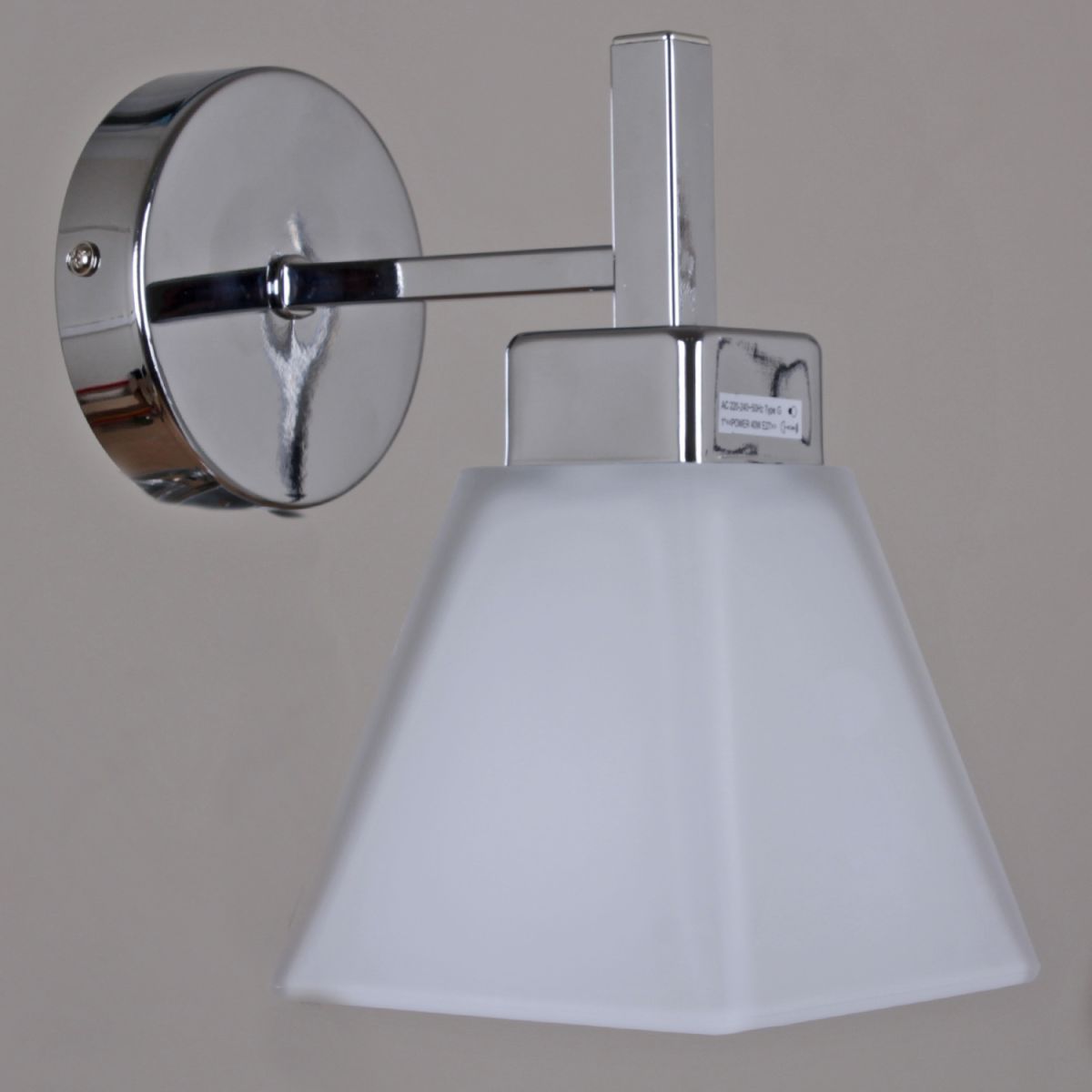 Бра Reluce 23570-0.2-01