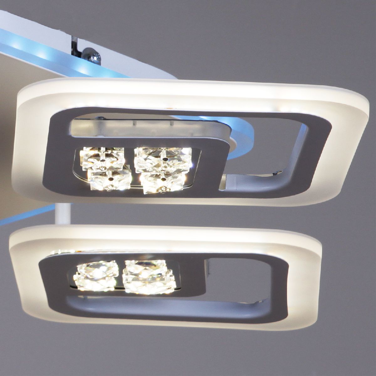 Потолочная люстра Reluce 20523-0.3-4+1S WT