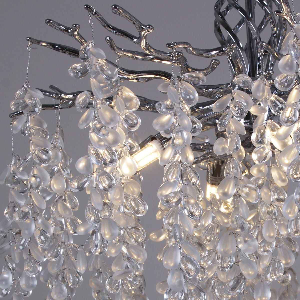 Потолочная люстра Reluce 33008-3.3-06C