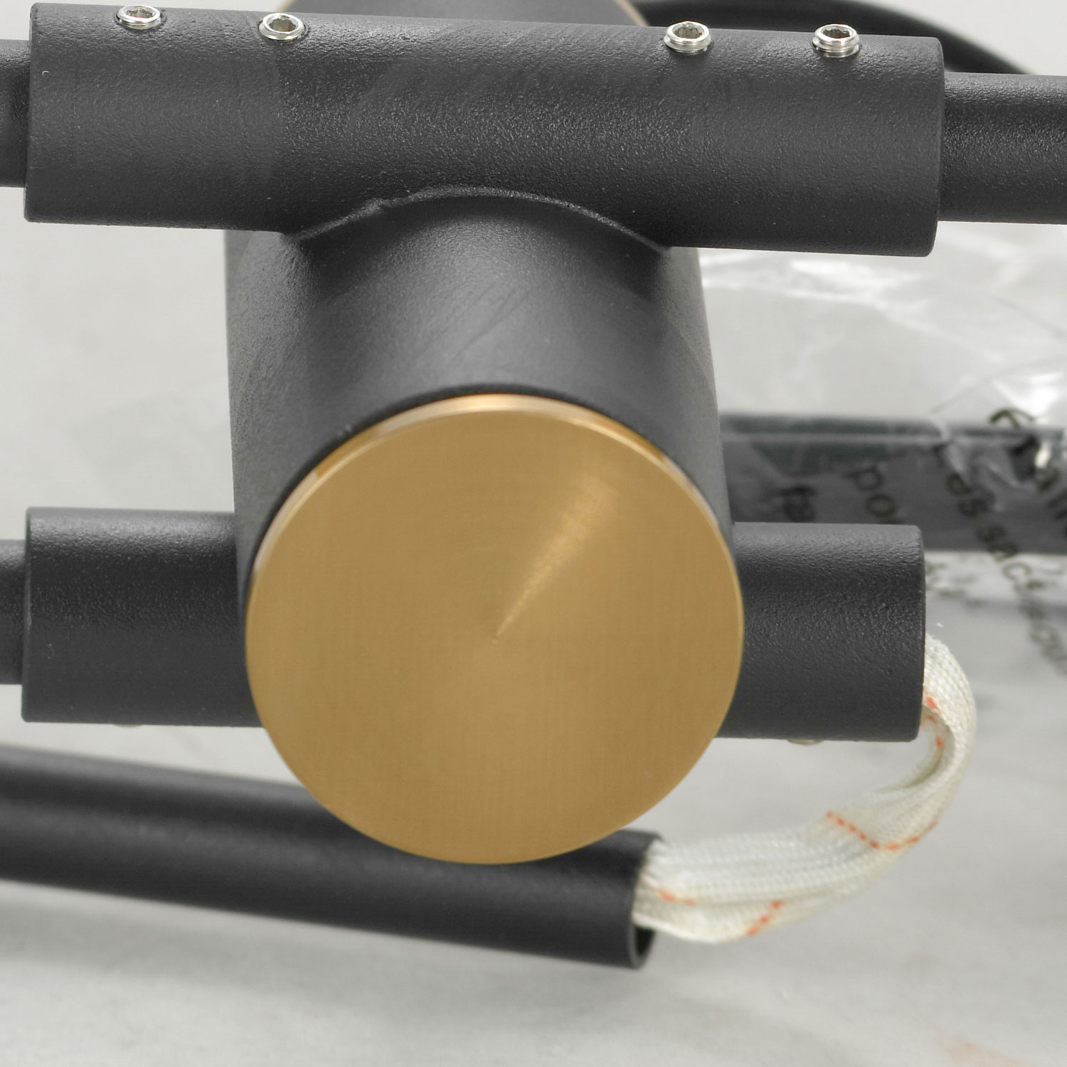 Люстра на штанге Lussole Loft Koyukuk LSP-8377 в Москве