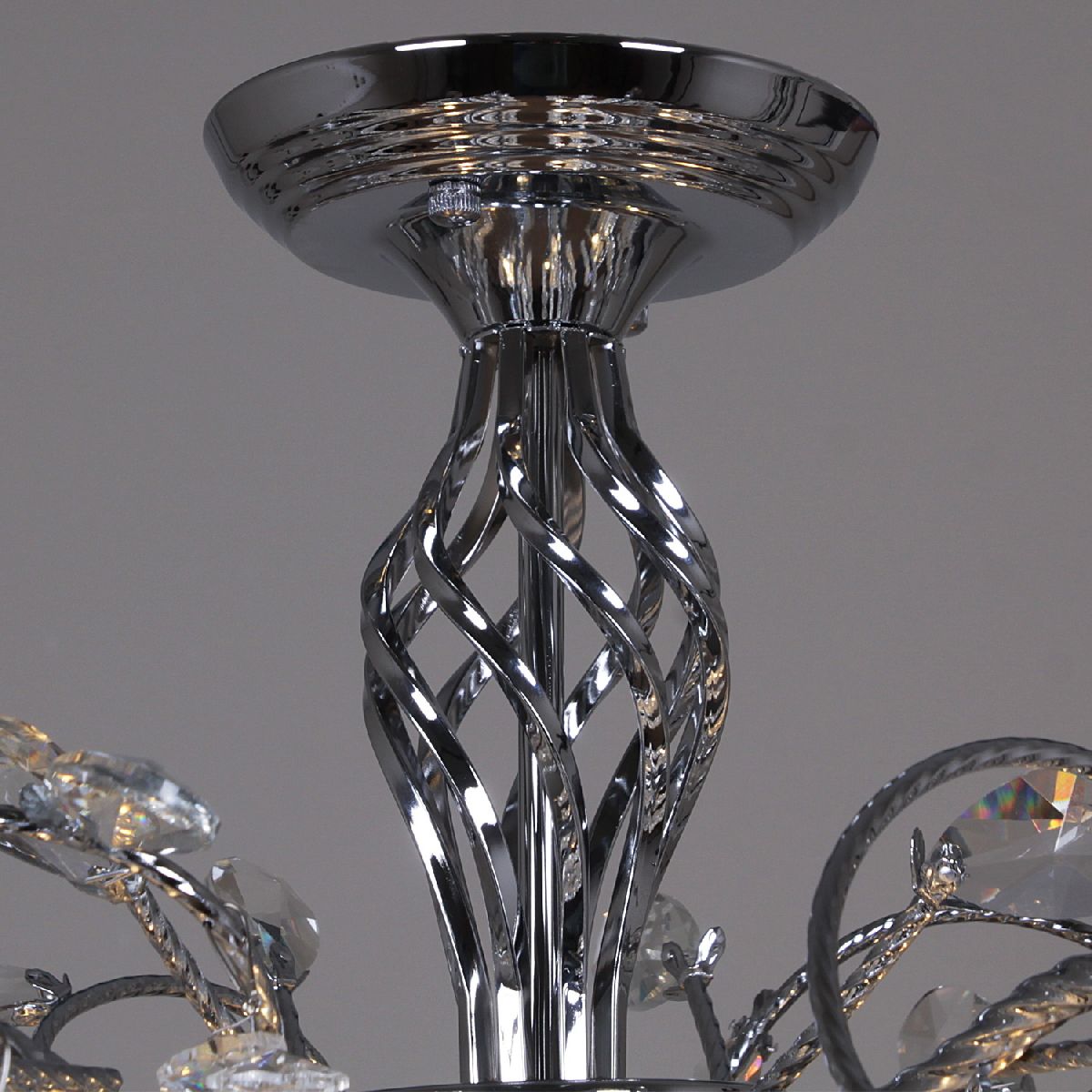 Потолочная люстра Reluce 01113-3.3-09