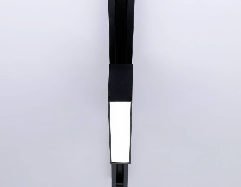 Трековый однофазный светильник Ambrella Light Track System GL6767