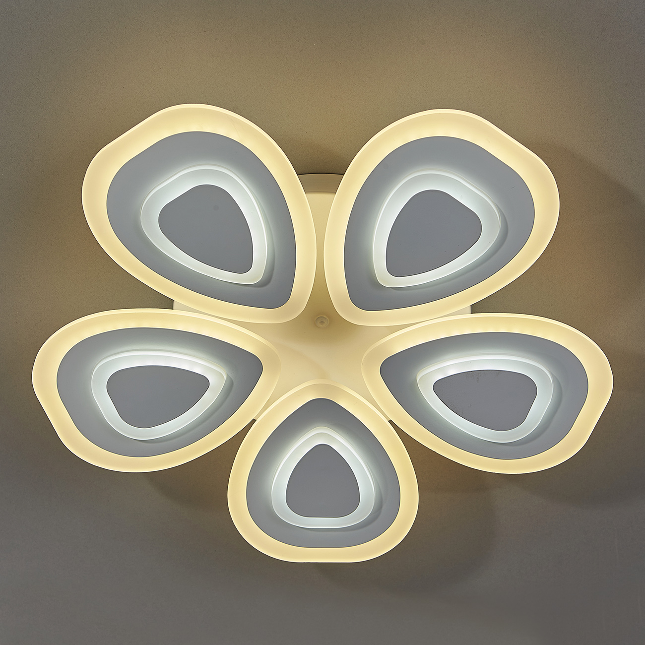 Потолочный светильник Escada Ornament 10223/5LED 94W