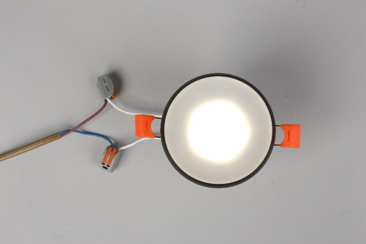 Встраиваемый светильник Omnilux Genova OML-102819-01 УЦ